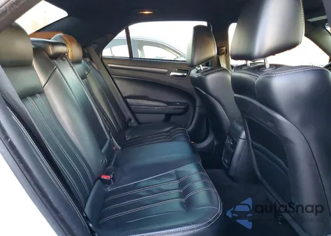 2016 Chrysler 300 S из США, поврежденный, VIN 2C3CCABG3GH135116